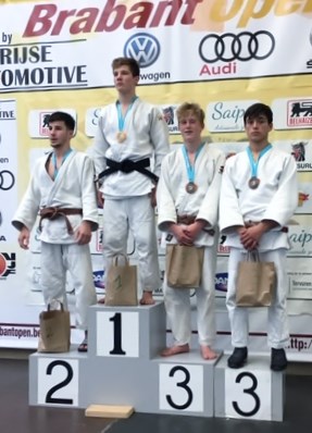 Zelem Batchaev wint het BRONS op een zwaar toernooi OPEN BRABANT TE TERVUREN.