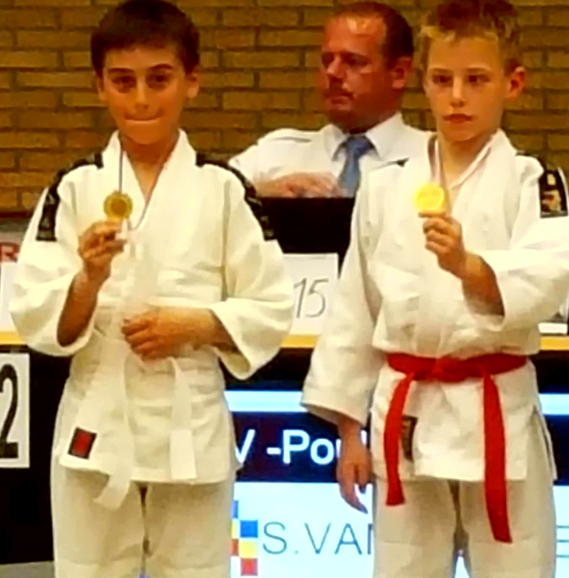 Moehamed-Ali verovert hier de 1ste plaats door 3 IPPON scores op rij te behalen.